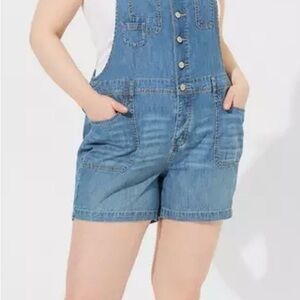 Torrid Denim Halter Shortalls – Size 18  Overall Shorts